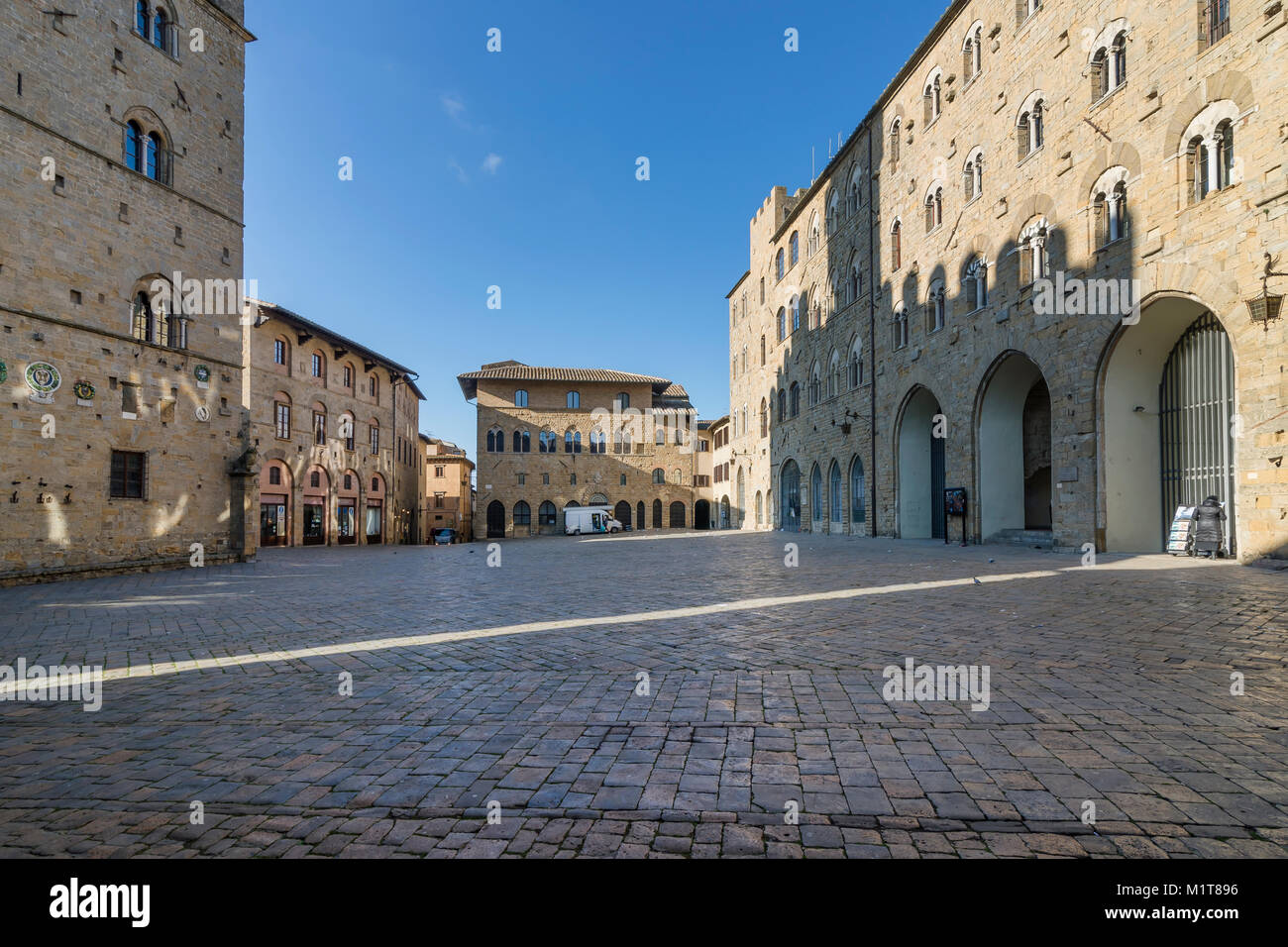 Priori Square in einer ruhigen Moment des Tages, Volterra, Pisa, Toskana, Italien Stockfoto