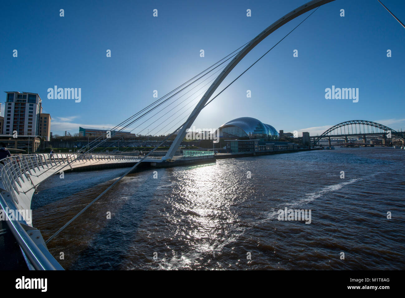 Gateshead Millennium Bridge, Newcastle upon Tyne, Großbritannien Stockfoto