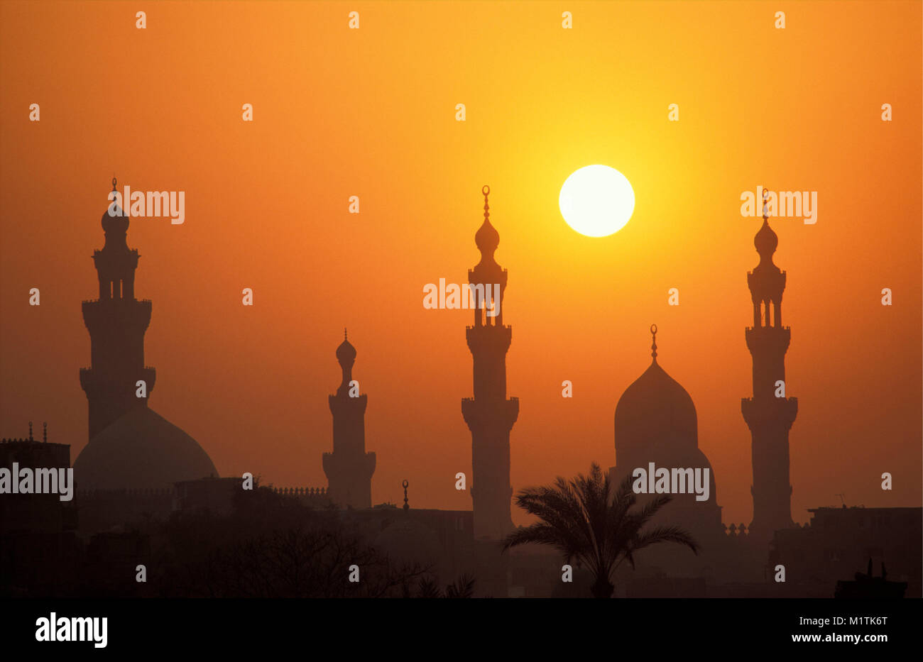 Ägypten, Kairo. Sultan Hassan Moschee. Sonnenuntergang. Stockfoto