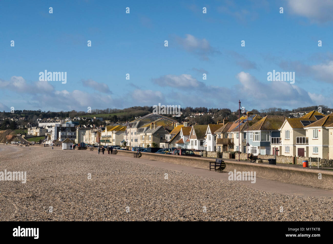 Meer- und Kiesstrand Kiesstrand in Seaton, in Devon, England, UK. Stockfoto