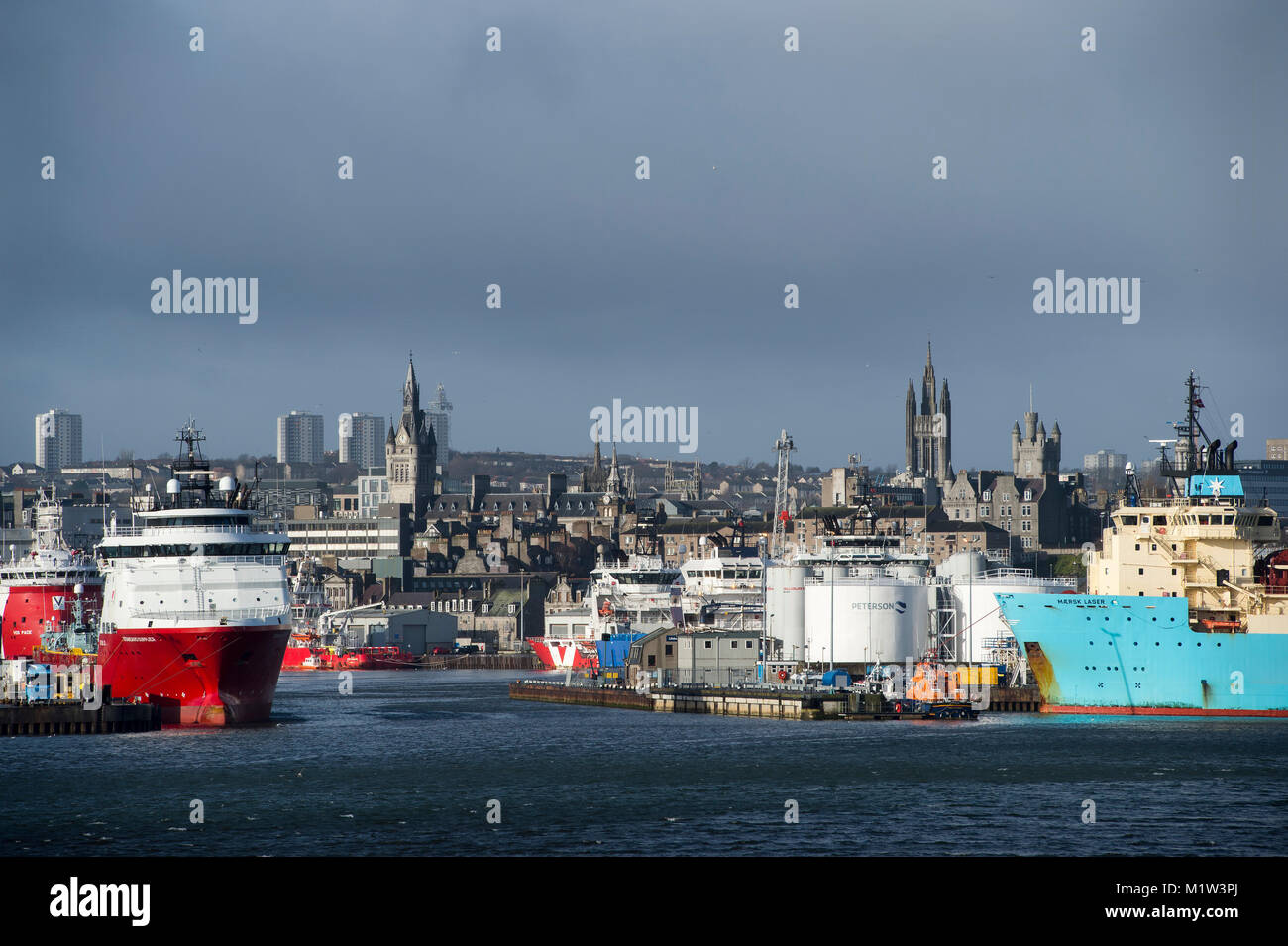 01.02.2018: Blick auf den Hafen und das Stadtzentrum von Aberdeen, Aberdeen, Schottland, UK. Stockfoto