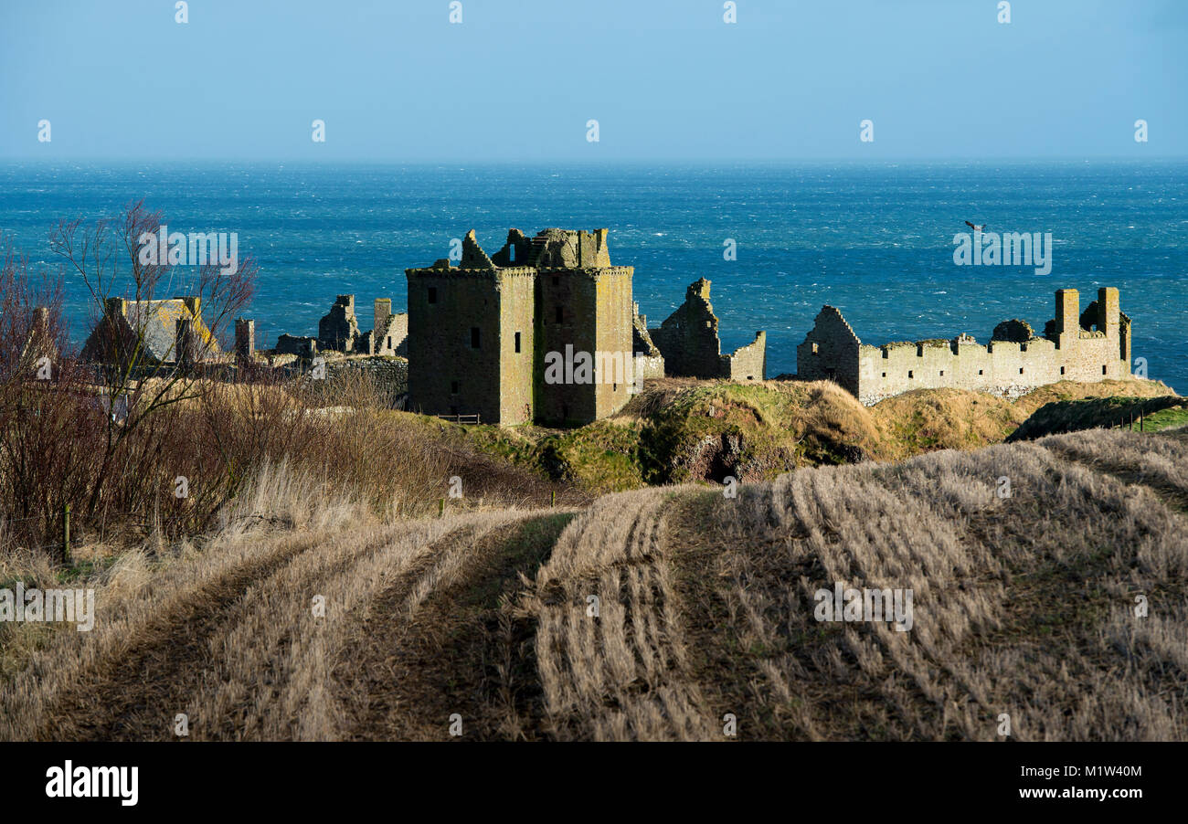 Dunnottar Castle, verfallenen mittelalterlichen Festung in der Nähe von Stonehaven auf Klippe entlang der Nordseeküste, Aberdeenshire, Schottland Stockfoto