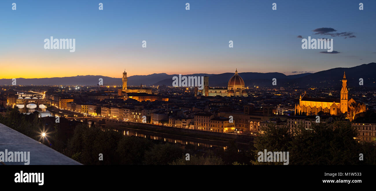 Panorama Firenze im Abendlicht Stockfoto