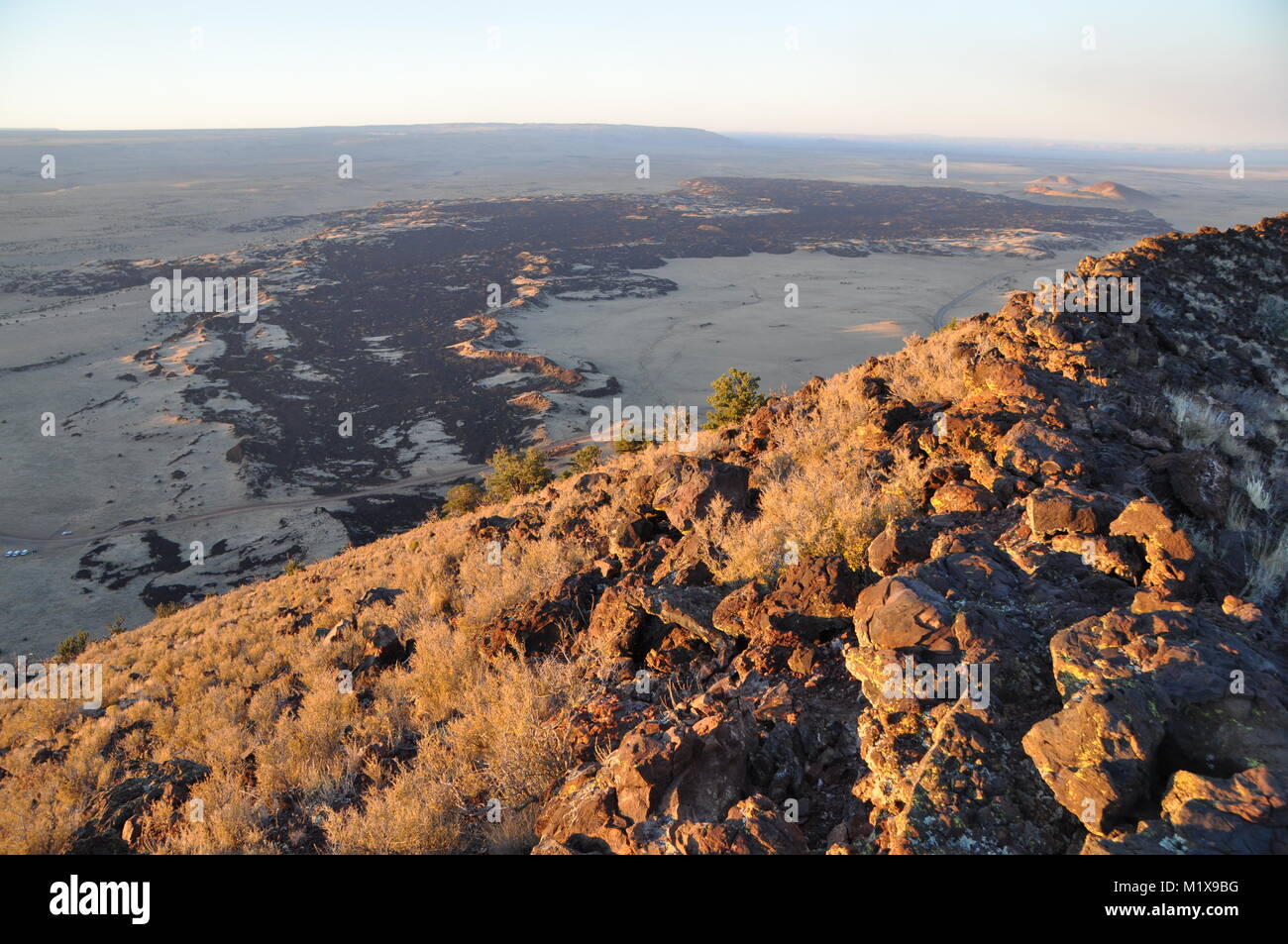 S P Kraterrand mit Lava, San Francisco Volcanic Field, Coconino County, Arizona, USA Stockfoto