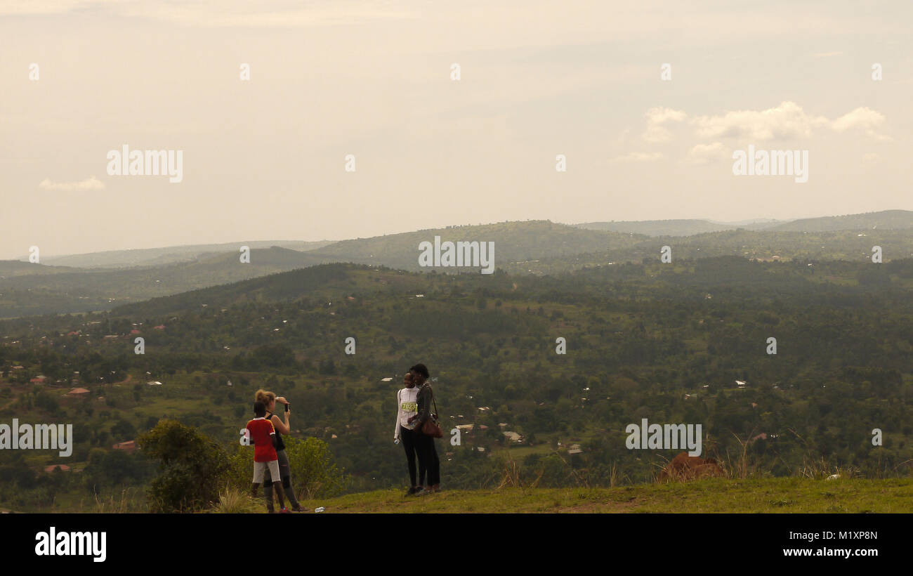 Camp geht in eine schöne Zeit um Mpanga Wald in Uganda Stockfoto