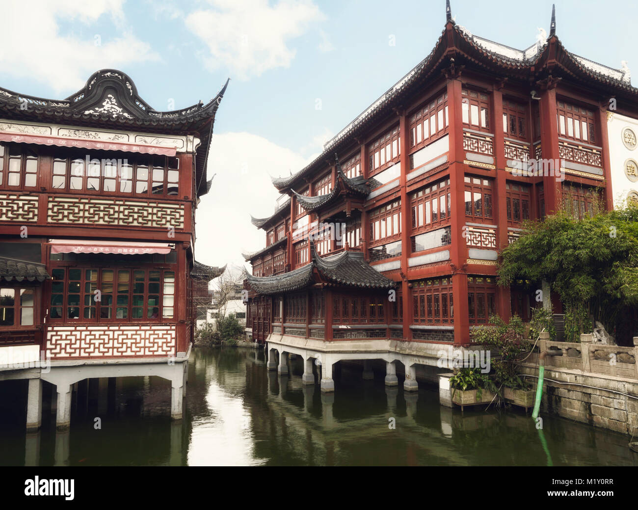 Yuyuan Garten (Garten der Glückseligkeit) ist eine umfangreiche chinesische Garten in der Altstadt von Shanghai. März 20, 2014 - Shanghai, China Stockfoto