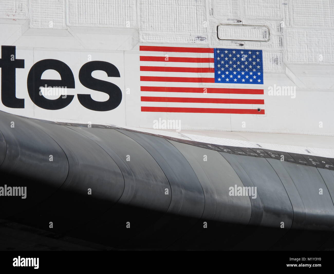 Los Angeles, CA - Okt. 13, 2012: closeup Detail der NASA Space Shuttle Endeavour Flügel und Körper während des Ruhestandes Parade für das Raumschiff. Stockfoto