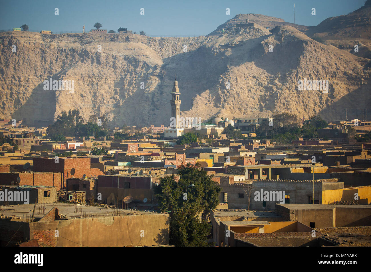 Moscheen in Kairo in Ägypten Landschaft am Tag Stockfoto