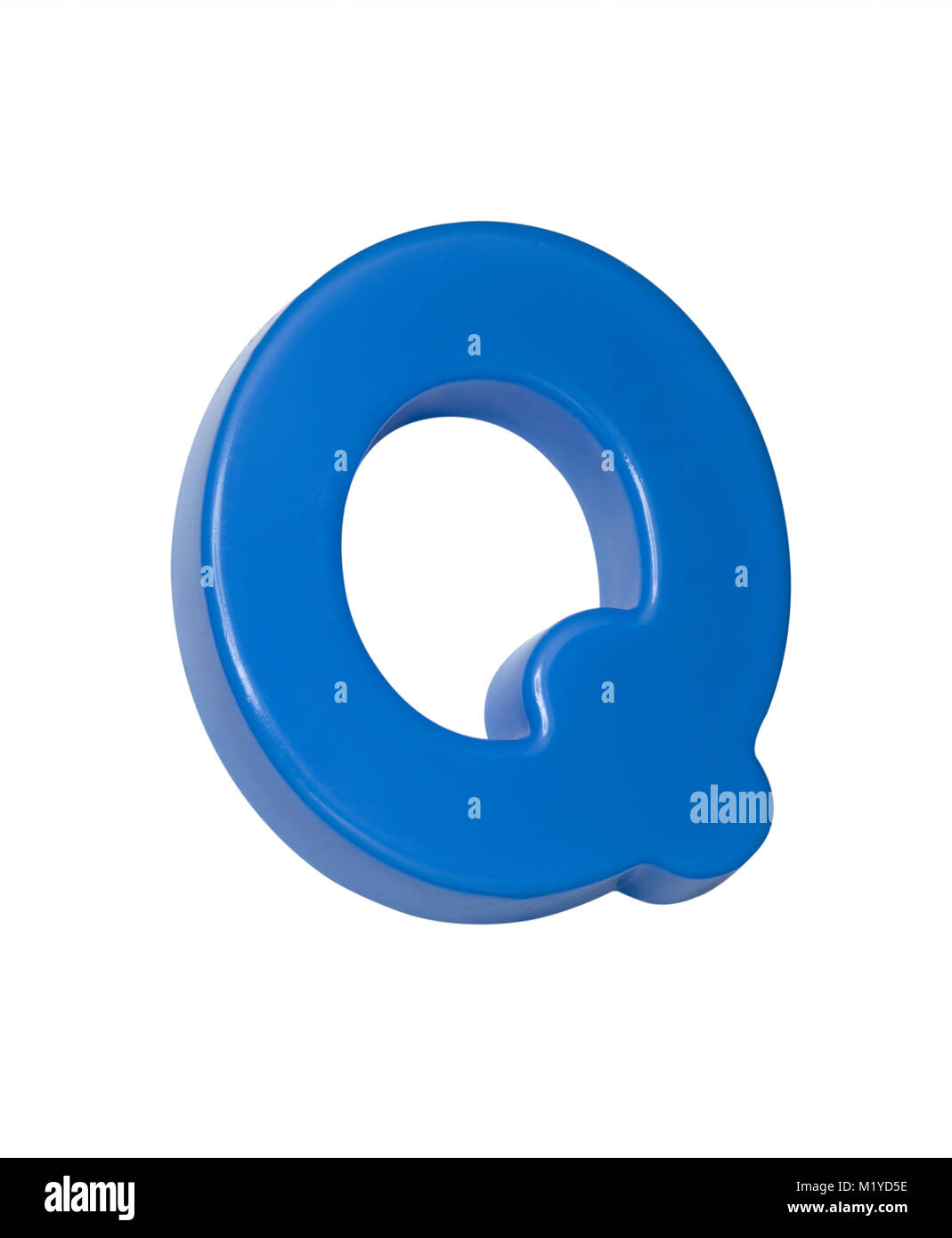 Ein ausgeschnittenes Schuß eines Kunststoff blau Buchstaben 'Q' Stockfoto