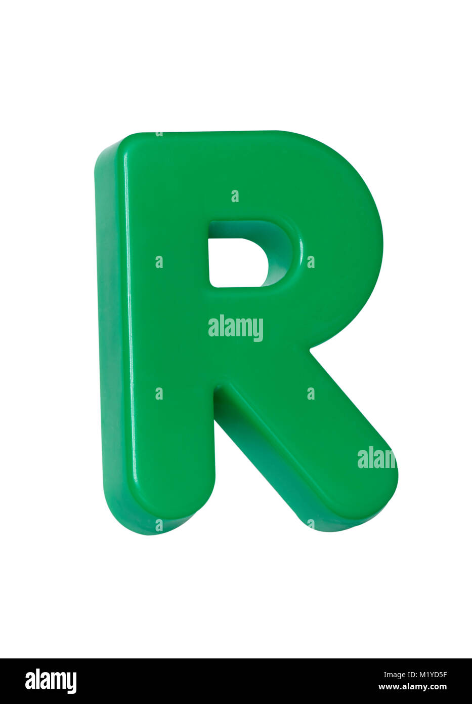 Ein ausgeschnittenes geschossen von einem grünen Kunststoff Buchstaben "R" Stockfoto