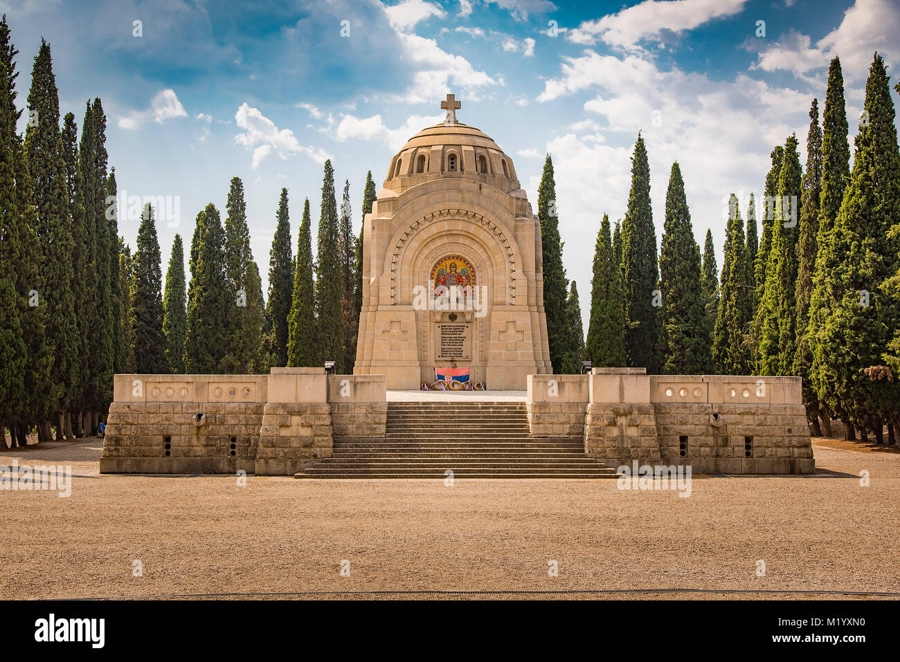 Serbische Mausoleum in Soldatenfriedhof Thessaloniki, Griechenland Stockfoto