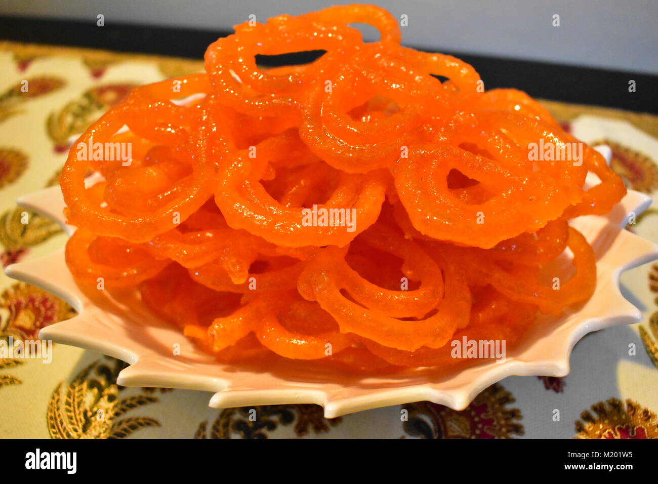 Eine beliebte indische Süße bekannt als Jalebi oder Jilbi. Stockfoto