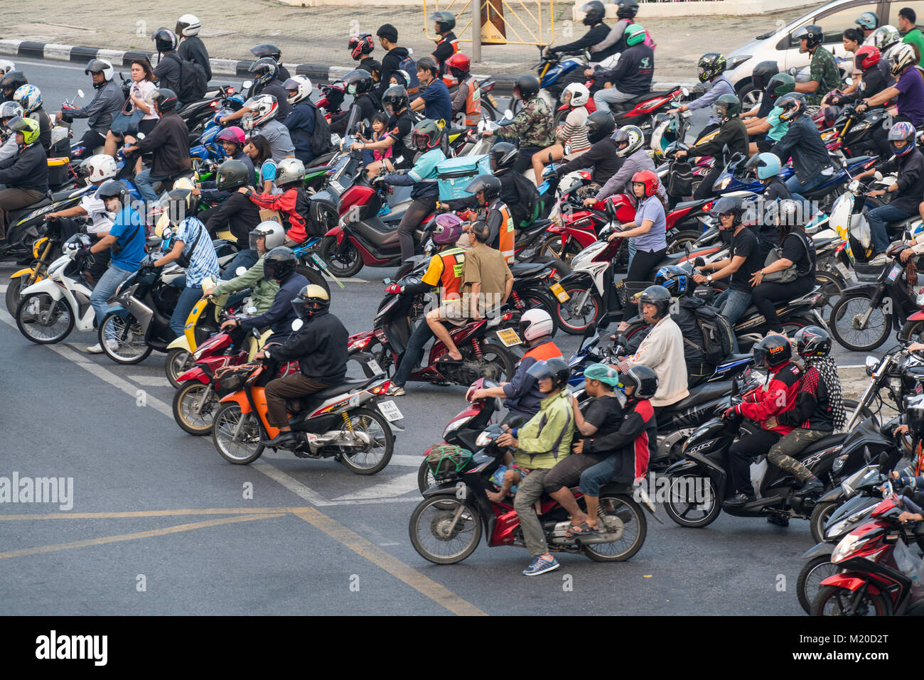 Der Verkehr in den Straßen von Bangkok, Thailand Stockfoto