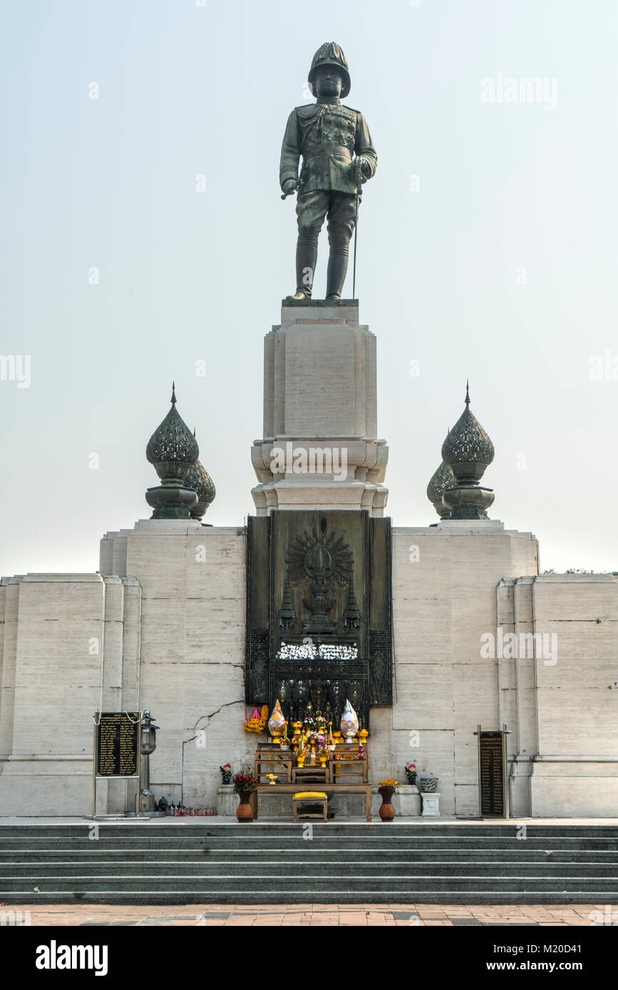 König Rama VI Monument im Lumphini Park in Bangkok, Thailand Stockfoto