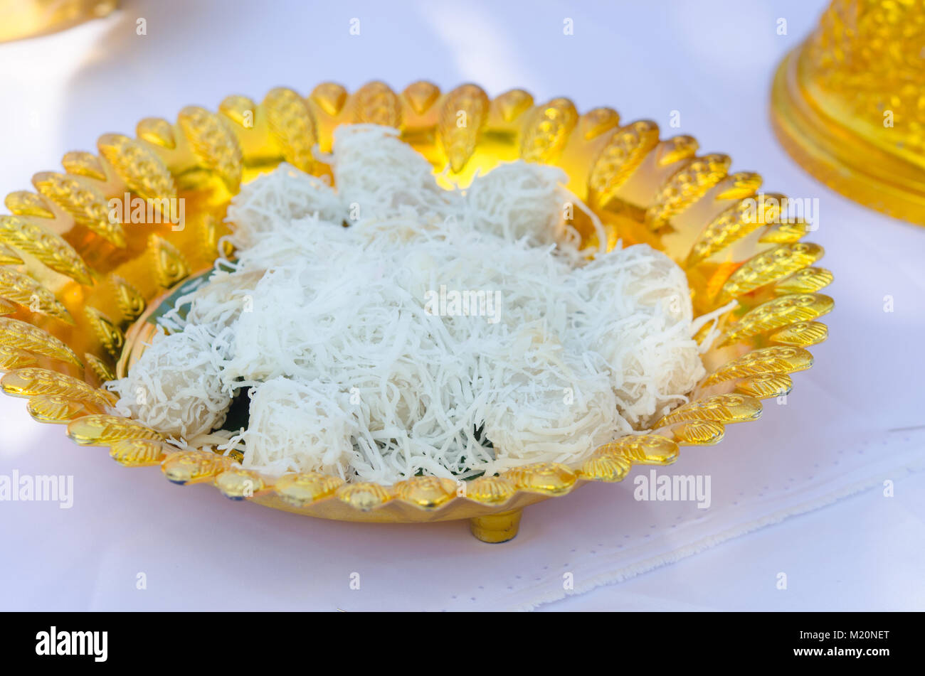 Thailändisches Dessert auf den Tisch. Dessert für farbenfrohe Zeremonie die thailändische Kultur. Stockfoto