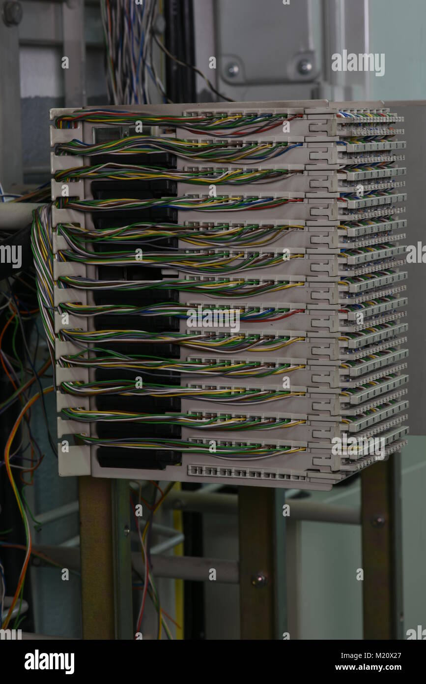Hauptverteiler im Telecom Center Stockfoto