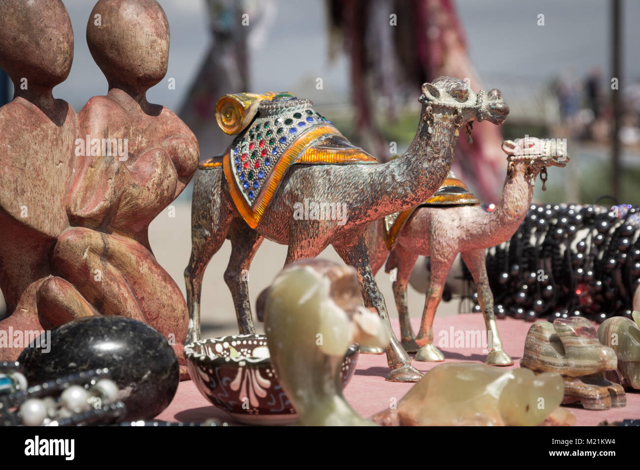 Souvenir Verkaufsstand mit Kamelen und Zahlen Stockfoto