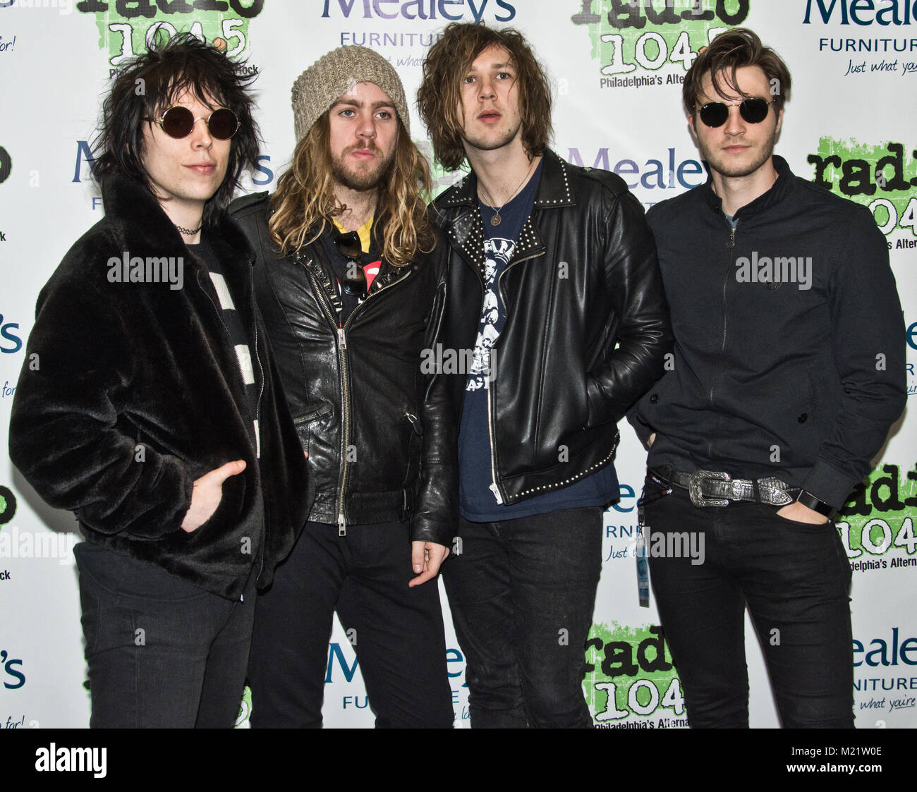 Philadelphia, PA, USA. 27. Januar, 2018. Englische Alternative Rock Band der Struts Stellen bei Radio 104,5 ist Winter Jawn auf WDR Live! Stockfoto