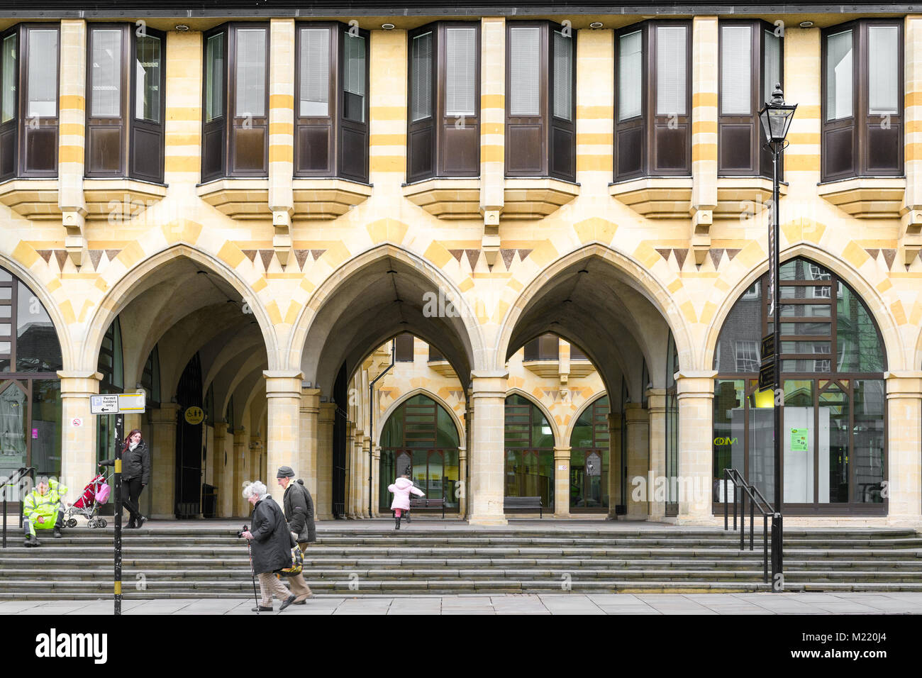 Die guildhall, einem viktorianischen Mock gotischen Gebäude (Hauptsitz und Büros der Stadt Rat) in Northampton, Northamptonshire, England. Stockfoto