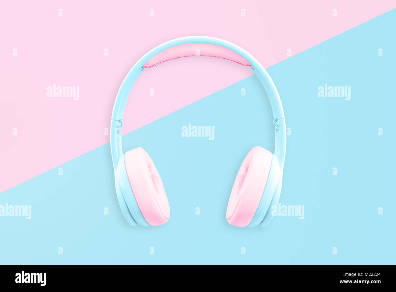 Bunte Kopfhorer Auf Blau Rosa Pastell Hintergrund Minimale Mode Musik Konzept Stockfotografie Alamy