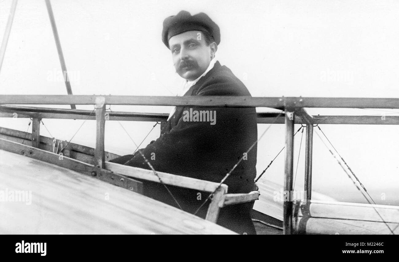 Louis Blériot in seinem Monoplan. Französische aviator Louis Bleriot (1872-1936) Stockfoto