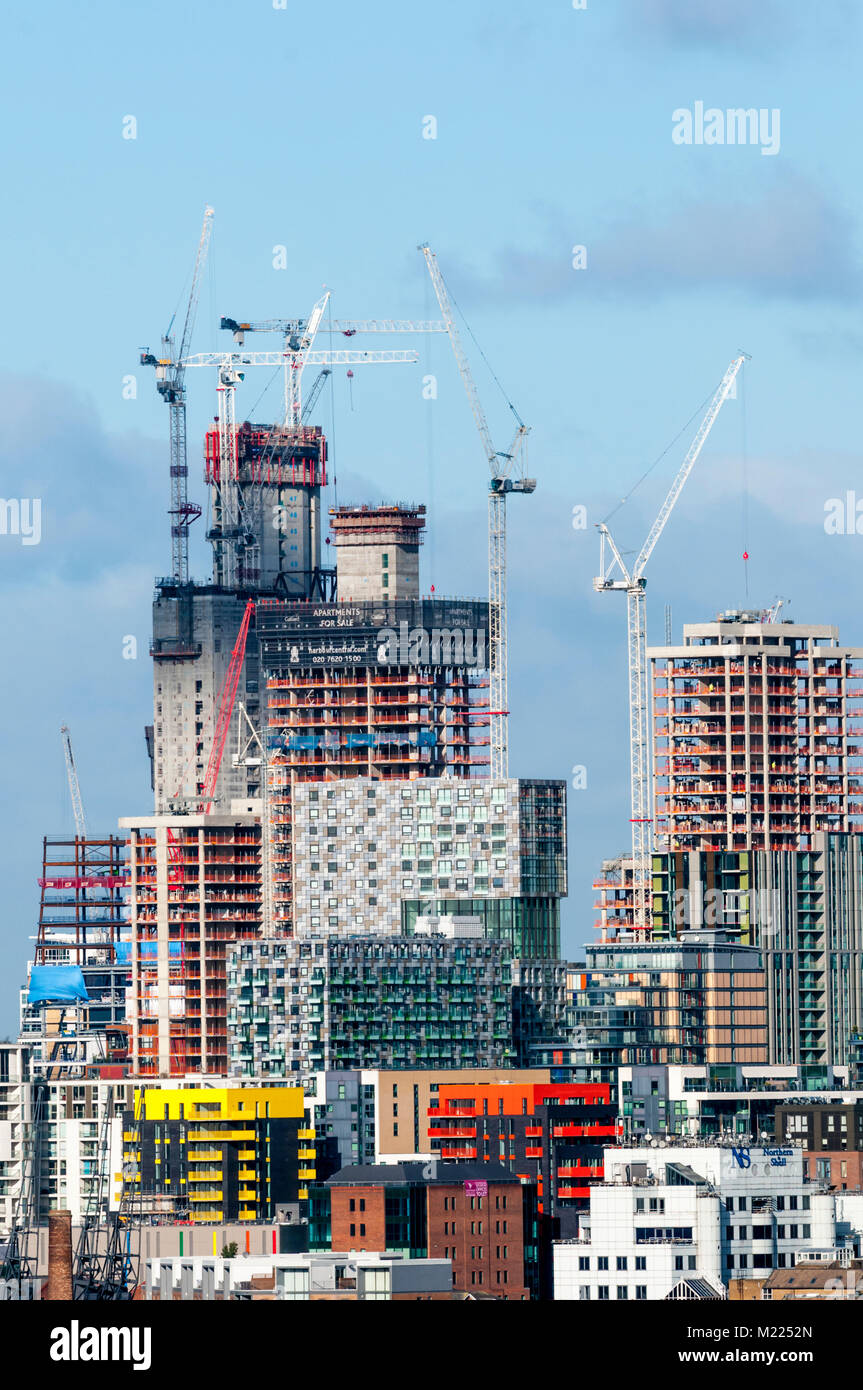 Bau der Harbour Apartments auf der Isle of Dogs Stockfoto