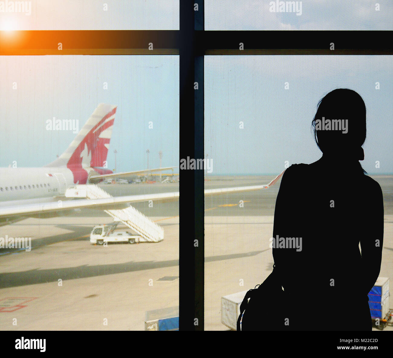 Doha Katar 4 Marz 17 Fahrgast Warten An Bord Eines Qatar Airways Flug Nach Istanbul Turkei Stockfotografie Alamy