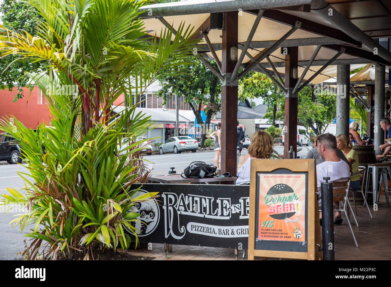 Rattle n Hum Bar und Restaurant im Zentrum von Port Douglas, Far North Queensland, Australien Stockfoto
