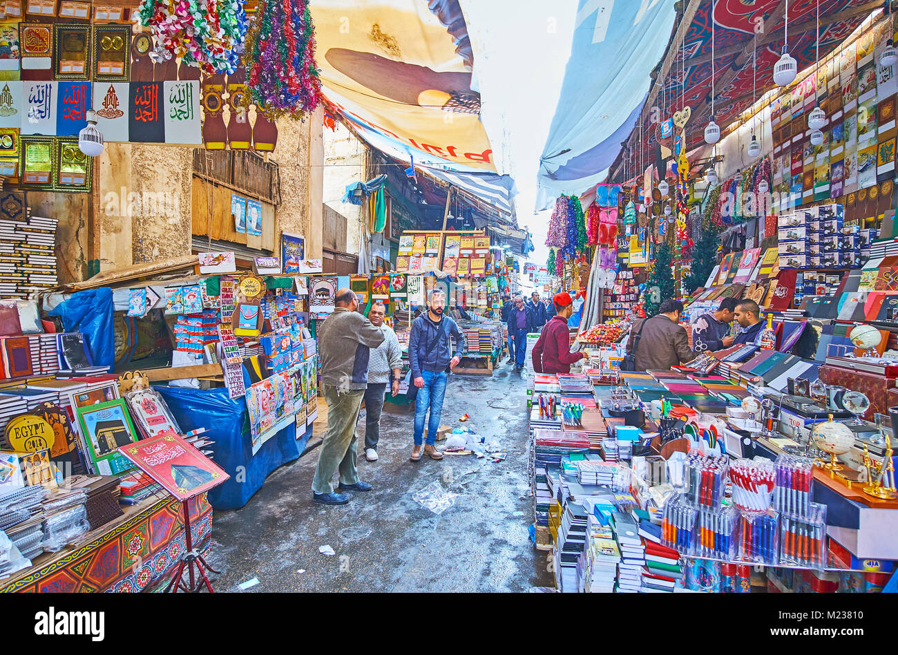 ALEXANDRIA gypten Dezember 17 2017 Einige Viertel Der Souq An alexandria-gypten-dezember-17-2017-einige-viertel-der-souq-an
