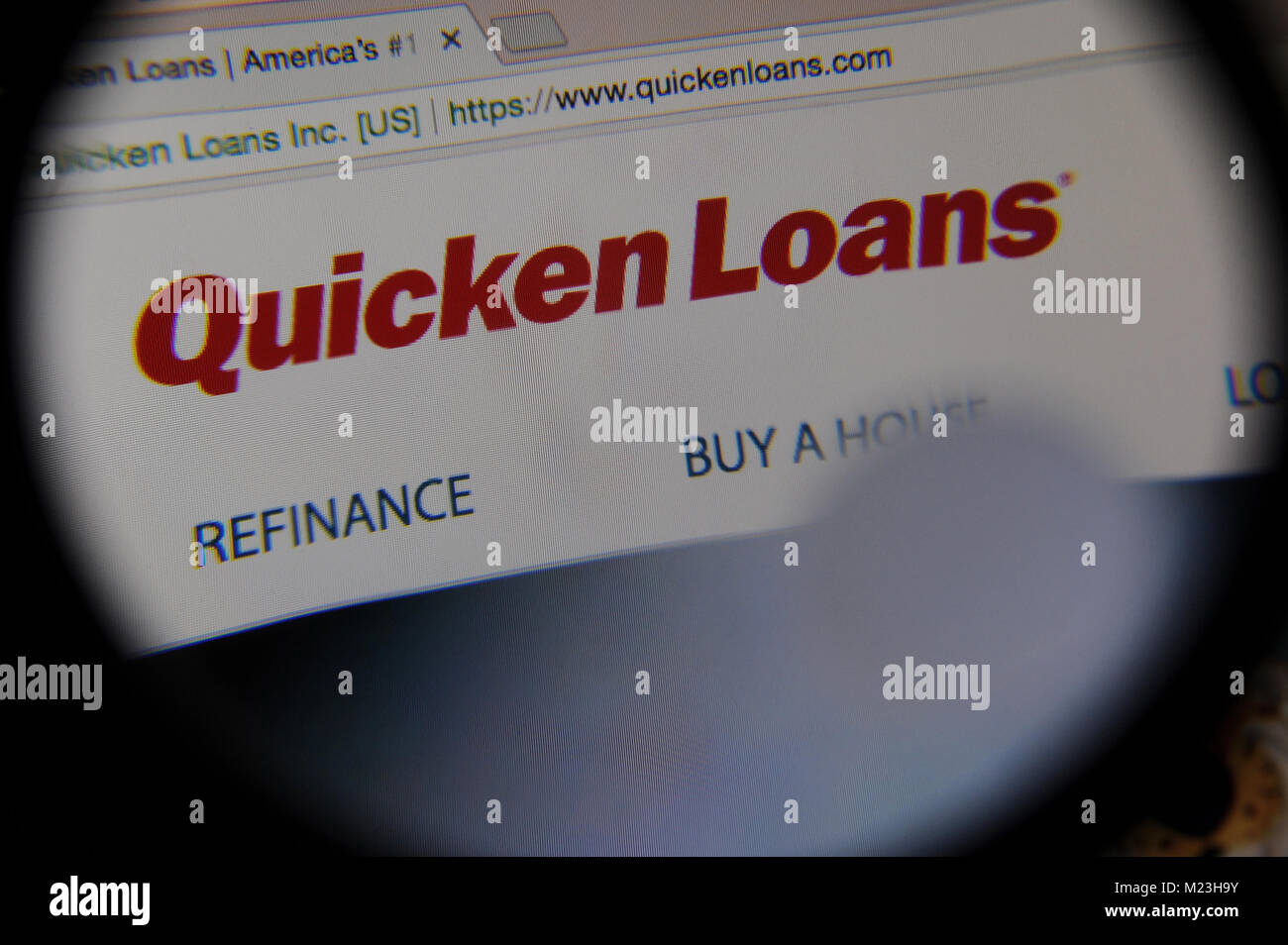 Quicken Loans Website durch eine magnifing Glas gesehen Stockfoto