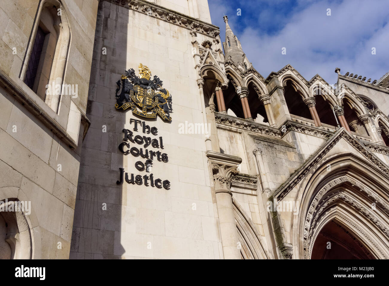 Die Royal Courts of Justice auf Strang in London, England, Vereinigtes Königreich, Großbritannien Stockfoto