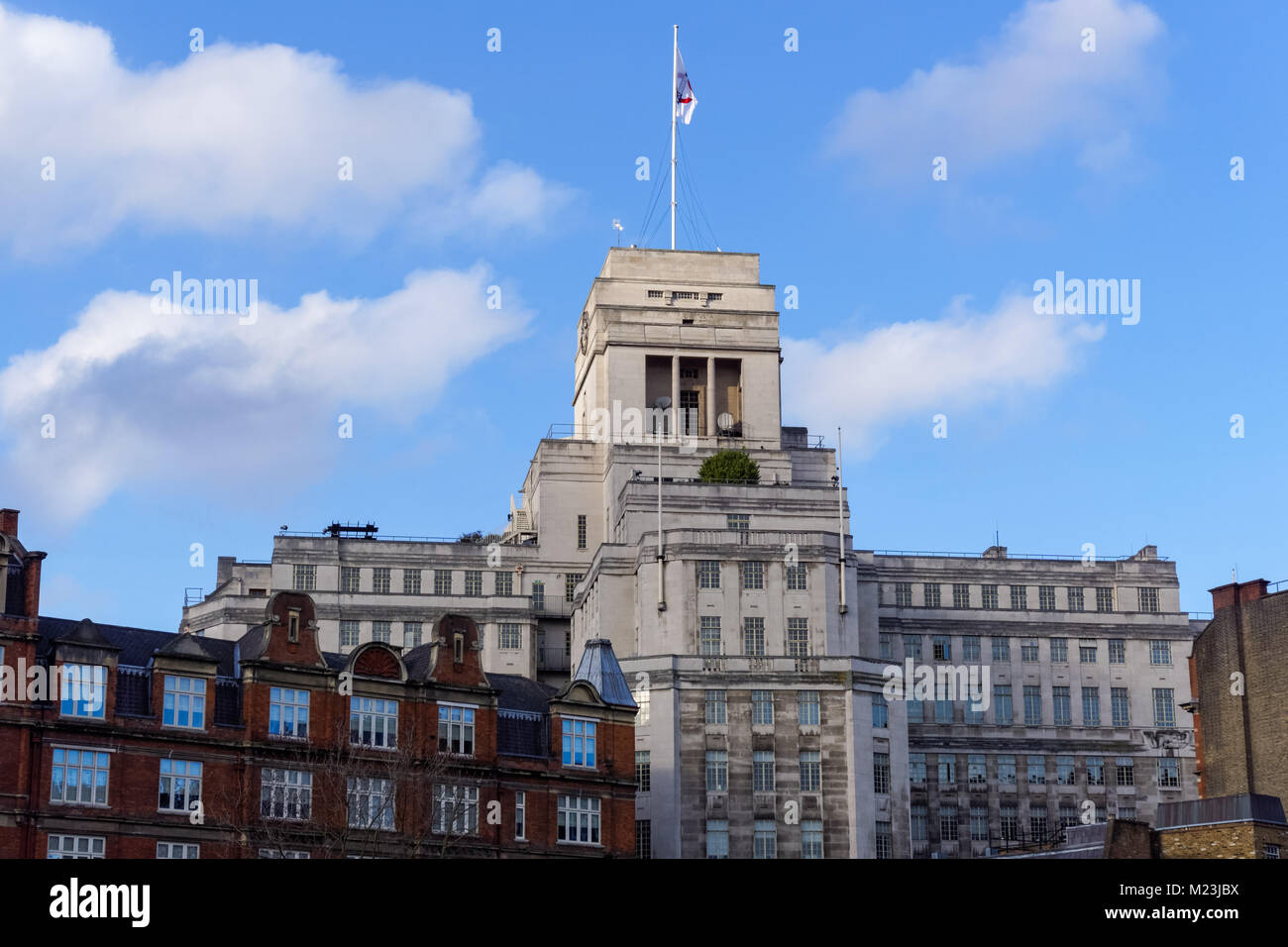 St. James's Park U-Bahn station Gebäude, 55 Broadway, dem ehemaligen Hauptsitz der London Underground Ltd, London, England, Vereinigtes Königreich, Großbritannien Stockfoto