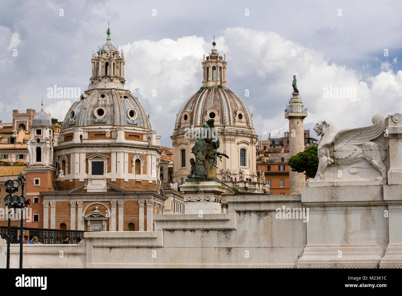 Kuppeln in Rom Skyline in der Nähe von Monumento Nazionale, Italien Stockfoto