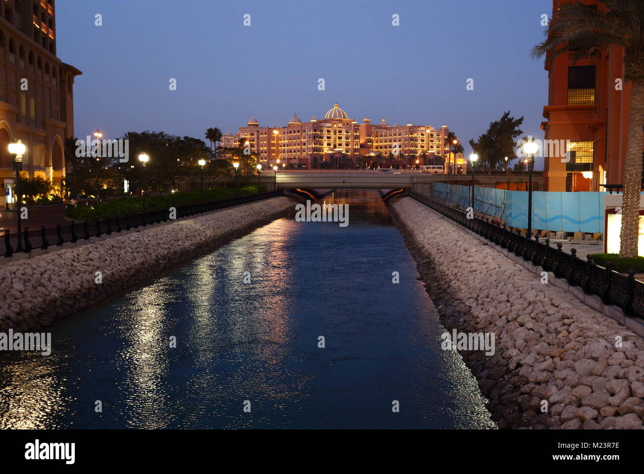 Die PERLE, Katar - Februar 3, 2018: eine Ansicht von der Porto Arabien Abschnitt der massiven Die Perle Wohnanlage in West Bay, Doha, Katar Stockfoto