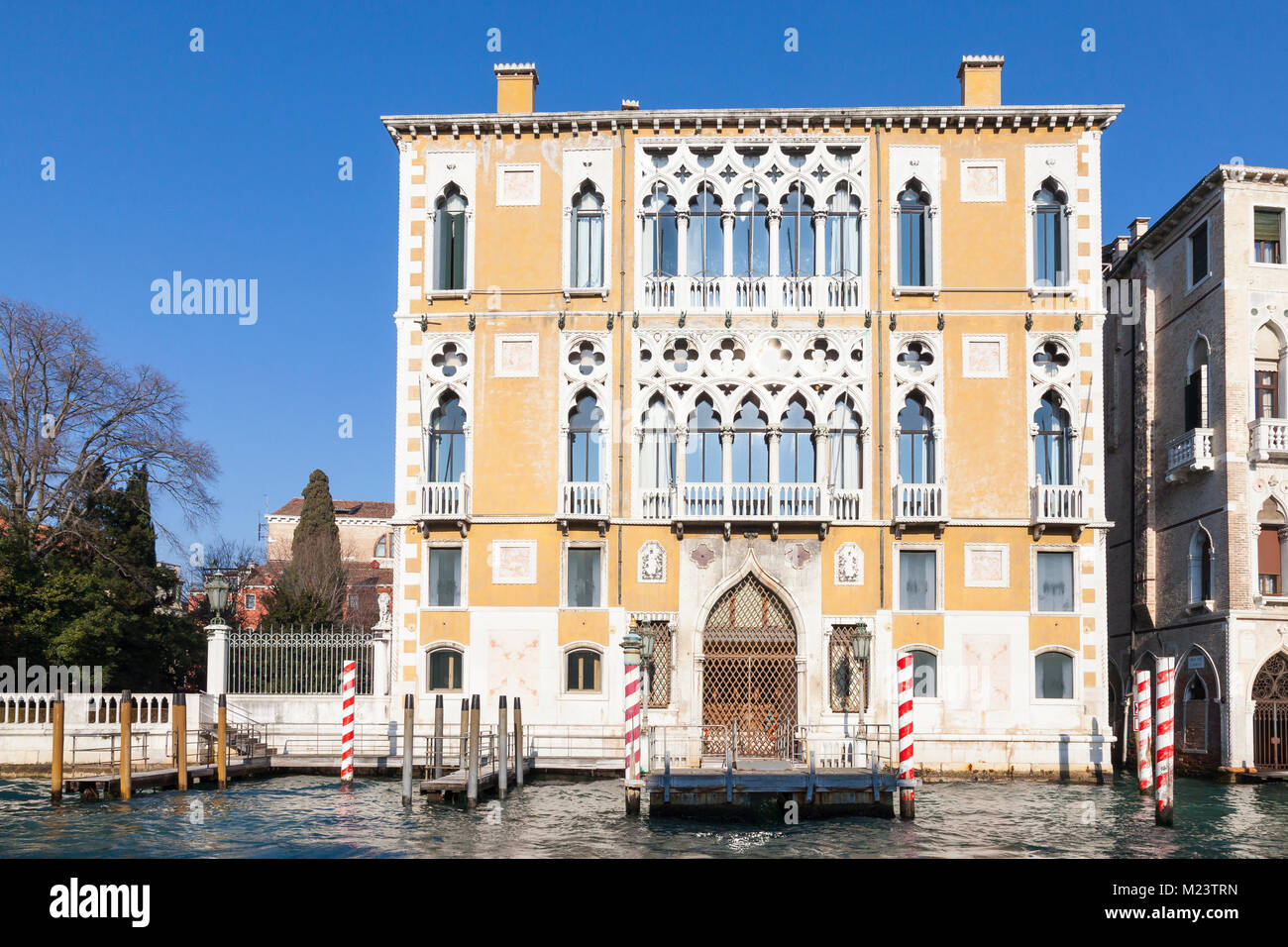Palazzo Cavalli Franchetti, das Istituto Veneto di Regional, Lettere ed Arti, Canal Grande Venedig, Italien, Grand Canal, San Marco, Venedig, Italien oder Ven Stockfoto