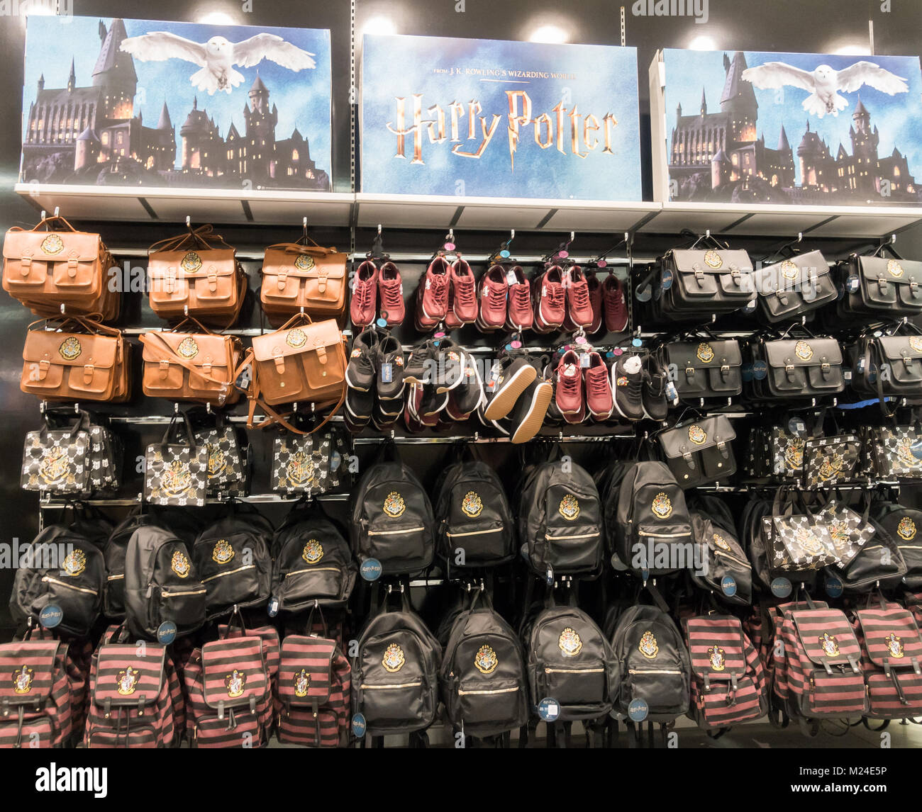 Harry Potter Merchandising in Primark store in Spanien Stockfotografie