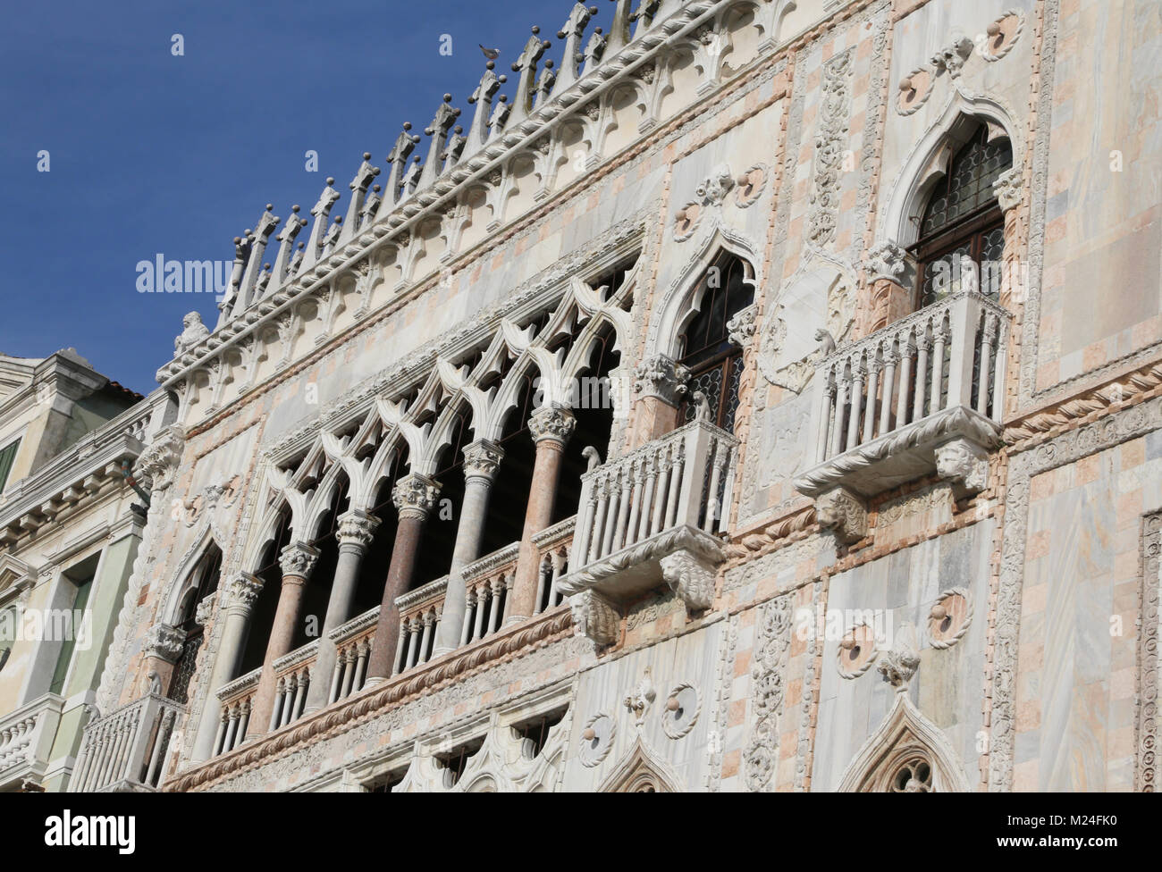 Venedig, Italien - Dezember 31, 2015: fabulousness architektonischen Detail eines alten Palastes Ca D'Oro bedeutet das Goldene Haus genannt Stockfoto
