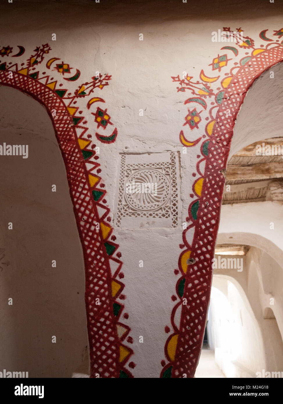 Gemälde an den Wänden von Ghadames Straßen Stockfoto