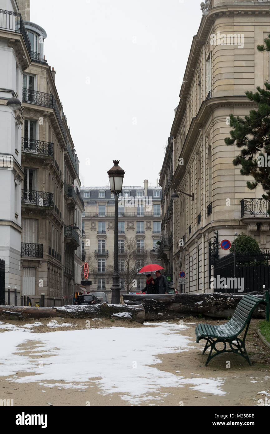 Paris Frankreich - am 5.Februar 2018: Schnee ist schwer fallen im Zentrum von Paris, den 5. Februar, 2018 Stockfoto