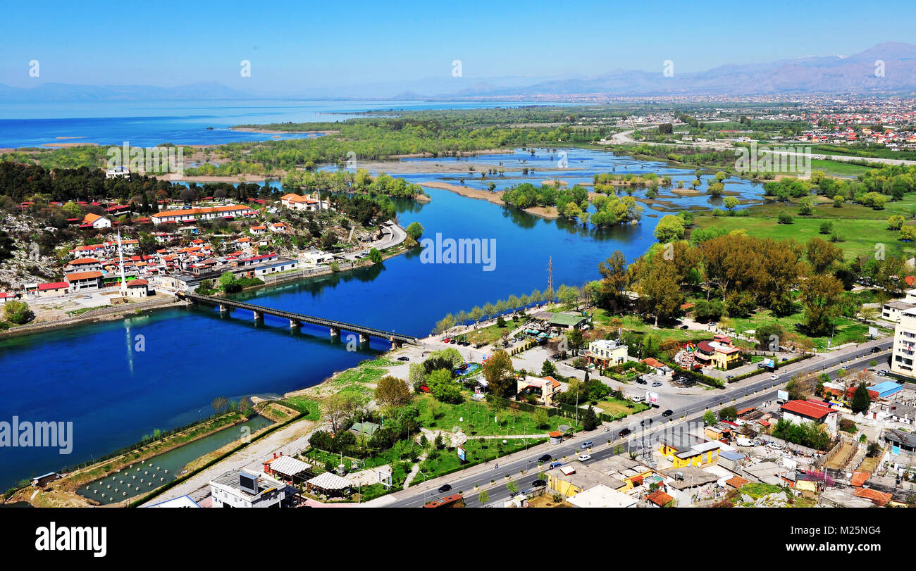 Skoder Stadt und Stadt am Fluss, Albanien Stockfoto