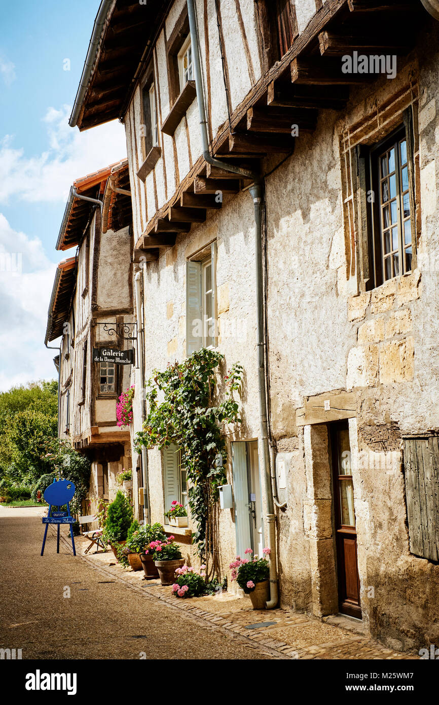 St Jean de Cole in der Dordogne Frankreich - eines der schönsten Dörfer von Frankreich - les plus beaux villages de France. Stockfoto