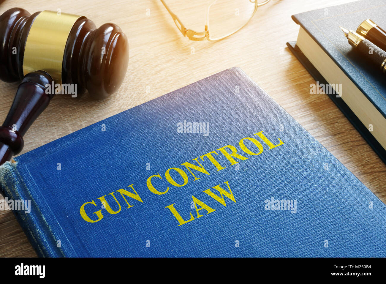 Gun Control Law in einem Gericht. Stockfoto
