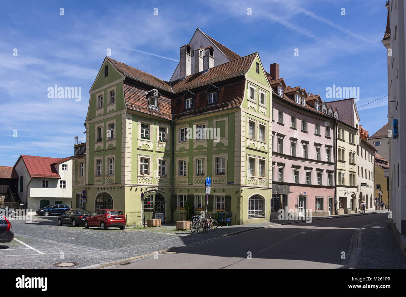 Regensburg, Deutschland - 22. Mai 2016: Historischen Wohnarchitektur auf Goldene Bären Straße in Regensburg, Bayern, Deutschland. Stockfoto