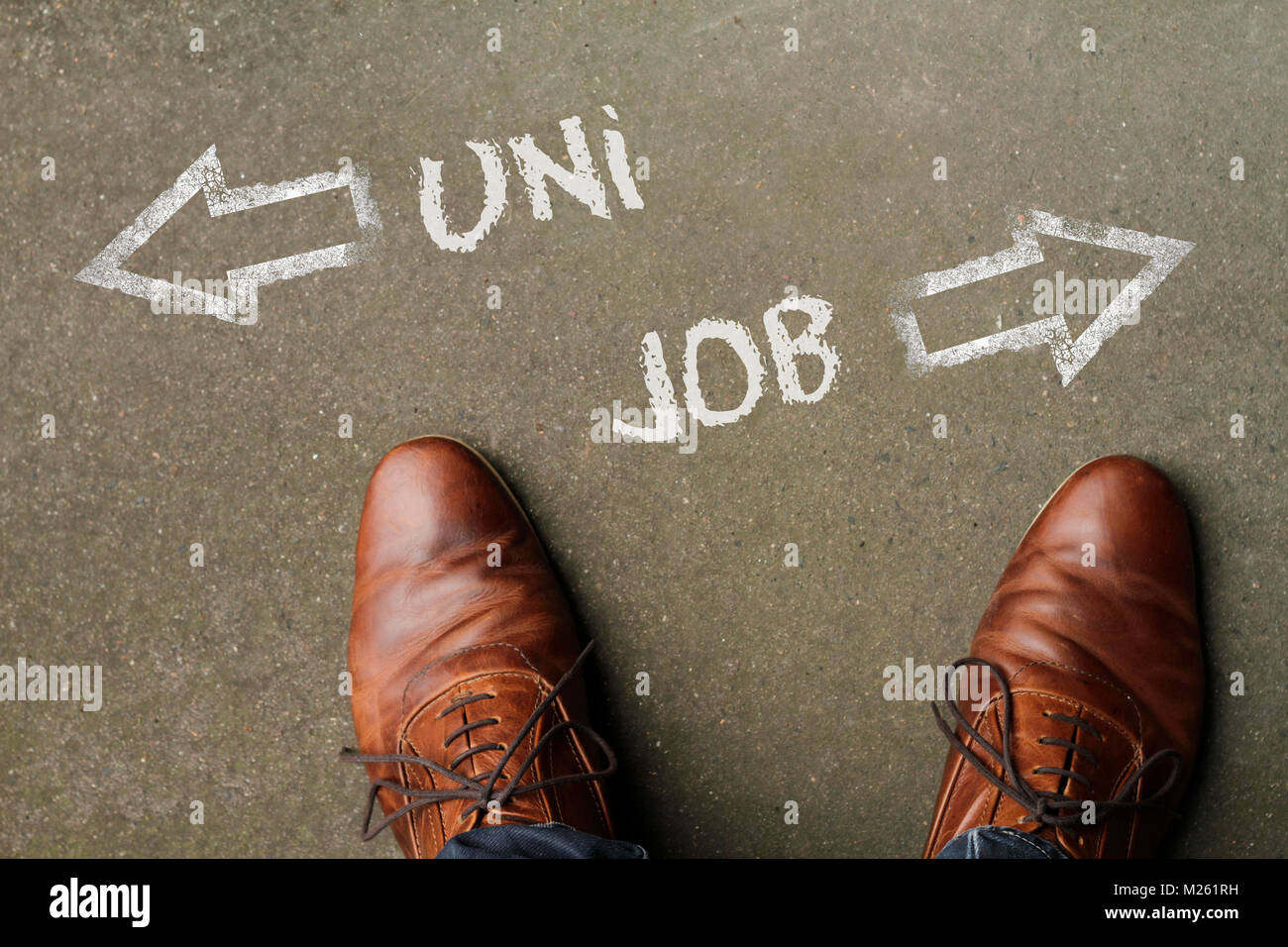 Entscheidung Zeit: Uni oder Job? Stockfoto