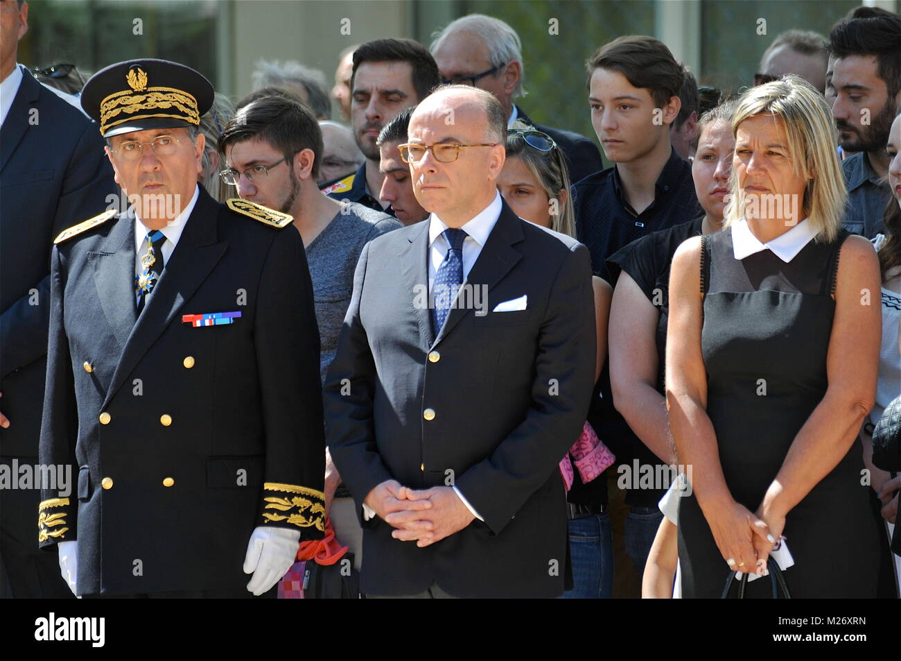 Der französische Innenminister Bernard Cazeneuve besucht Hommage Zeremonie zu Hervé Cornara, Opfer eines Terrorangriffs, Caluire-et-Cuire, Frankreich Stockfoto