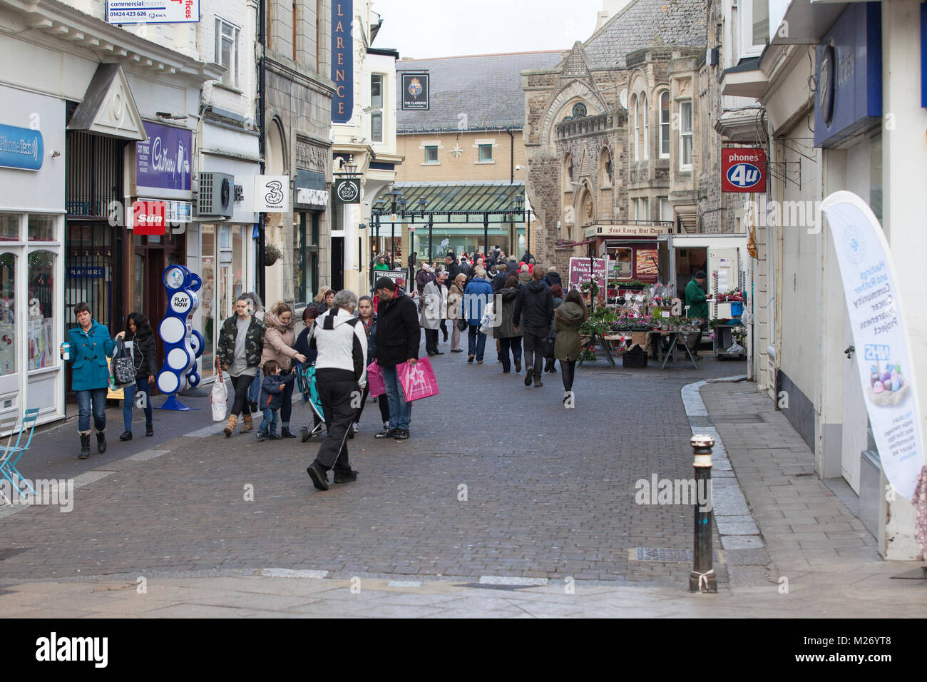 Hastings Stadtzentrum High Street and Shops, East sussex, UK Stockfoto