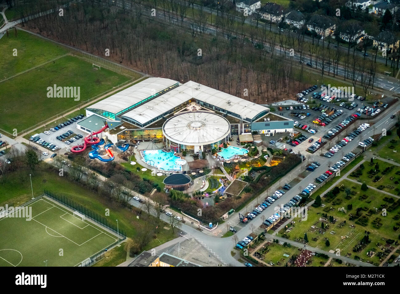 Maximare, Erfahrung Therme Bad Hamm, Sauna, Swimmingpool, Innenpool, Hamm,  Ruhr, Nordrhein-Westfalen, Deutschland, UK, Europa, Luftaufnahme, Vögel -  Ey Stockfotografie - Alamy