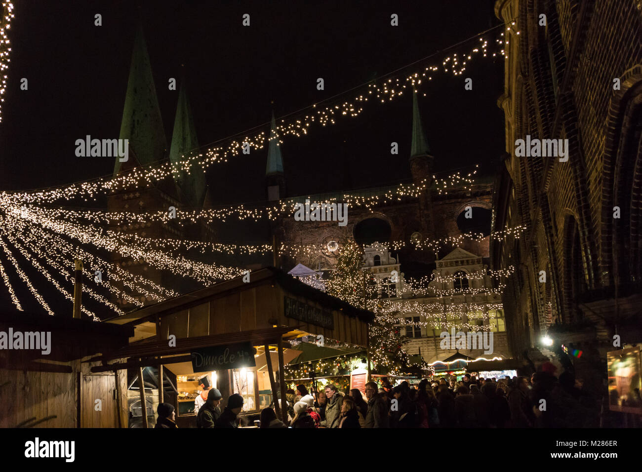 Weihnachtsmarkt in Lübeck Stockfoto