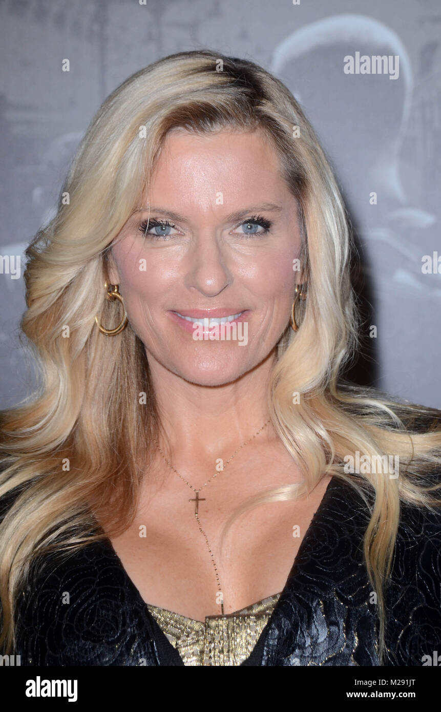 Burbank, CA. 05 Feb, 2018. Brenda Epperson bei der Premiere von Warner Bros. Pictures'' die 15:17 nach Paris' an Steven J. Ross Theater/Warner Bros Studios viel am 5. Februar 2018 in Burbank, Kalifornien. Quelle: David Edwards/Medien Punch/Alamy leben Nachrichten Stockfoto