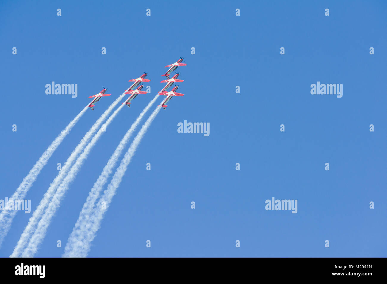 Singapur, Singapur - 06.Februar 2018: Die indonesische Luftwaffe Jupiter Aerobatic Team während der Singapore Airshow am Changi Exhibition Centre. Credit: Tang Wai Chung/Truphotos.com/Alamy leben Nachrichten Stockfoto